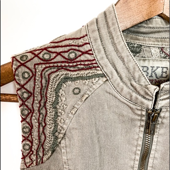 BKE Outerwear Jean Vest - Picture 2 of 7